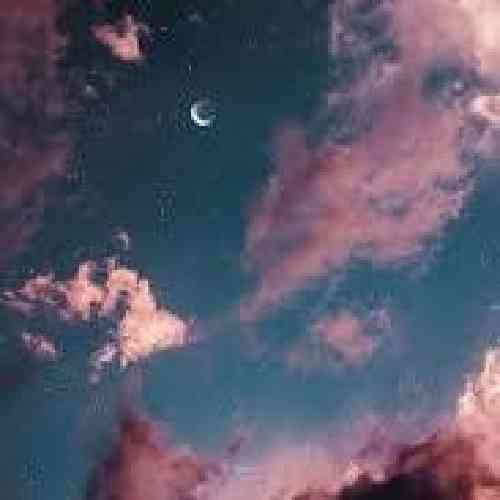  بخواد نخواد فداش میشم قربونی نگاش میشم یه روز بلا گردون اون