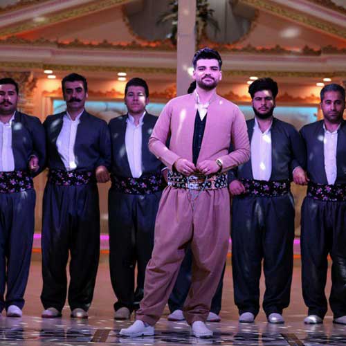 امین شمس ئه‌م چاو ئه‌و چاو ده گری