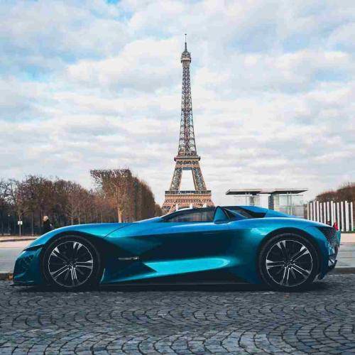  هنو همه روح و جسمو بچه دارش میکنن دلو با حرفا خدشه دارش