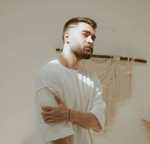 علی یاسینی اون حتما بهتر از منه