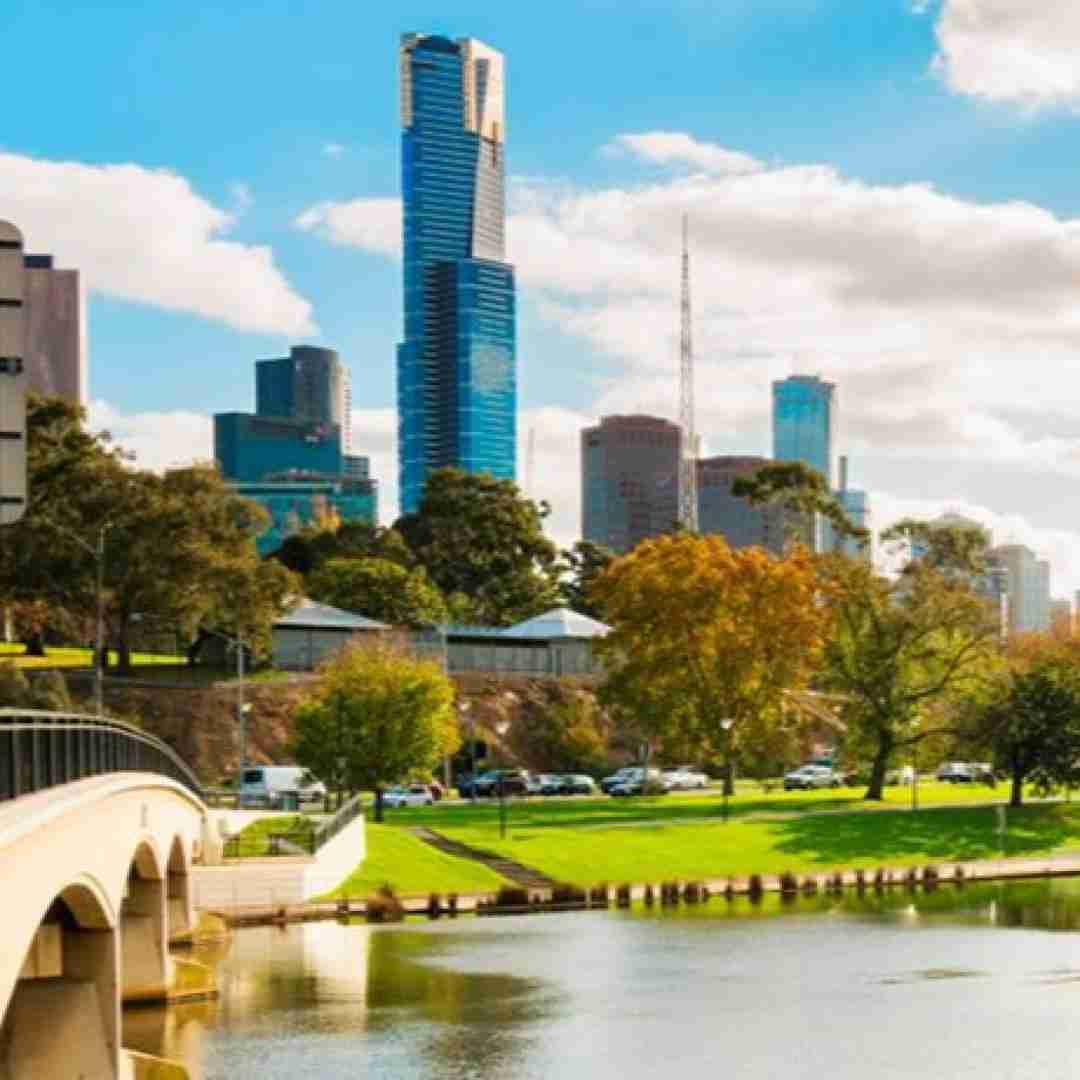 ساعت پنج صبح بیدار خیره به آسمون زیر چشمام سیاه