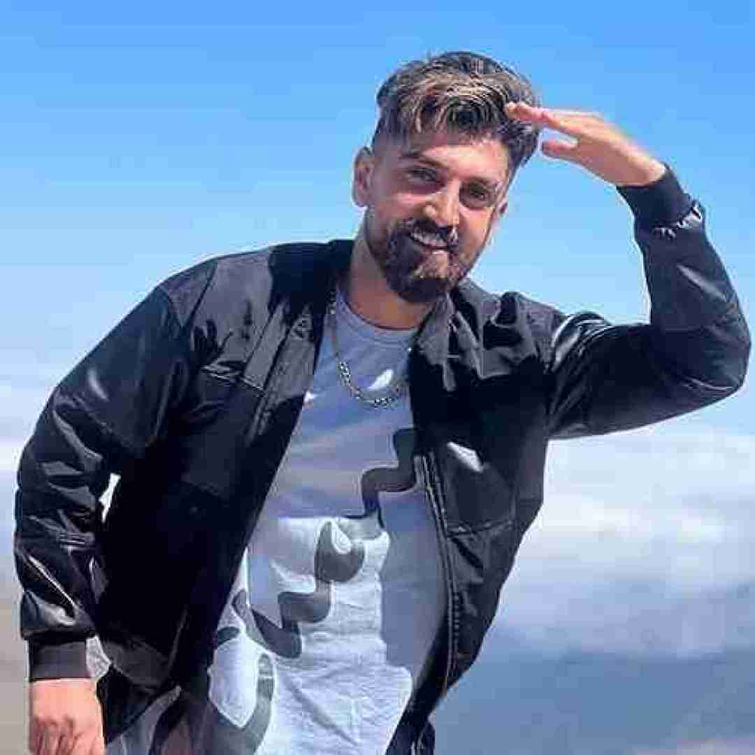 ماهان خادمی هر شوی مستی مه حال خار نکنه