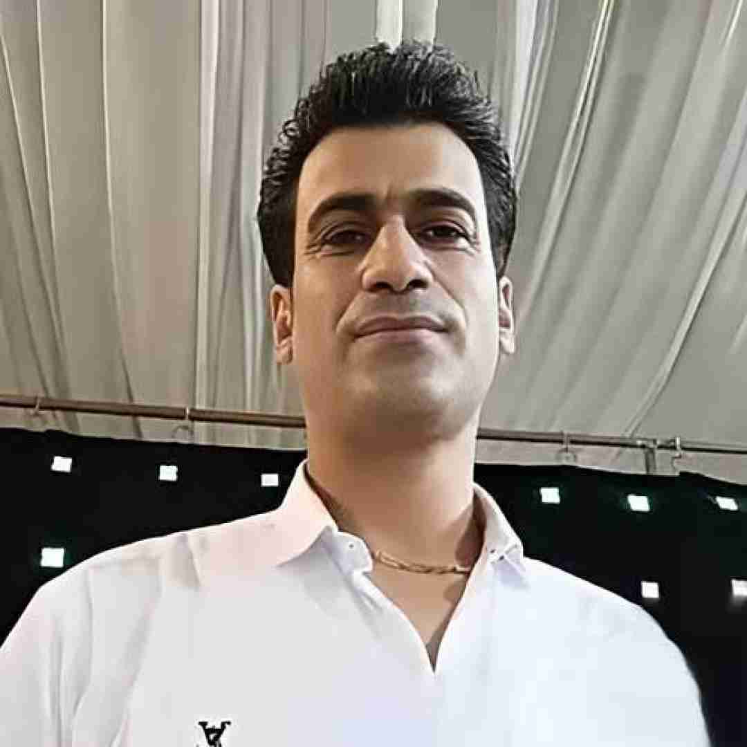 مسلم فتاحی میگن بود شبیهت ولی من که ندیدم