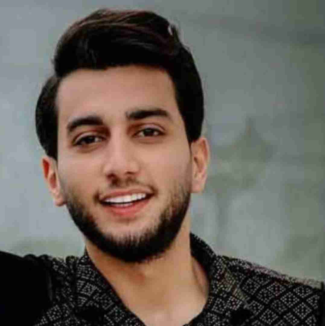 علیرضا باباجانی منم عاشق ته هستمه امشو سیو مستمه