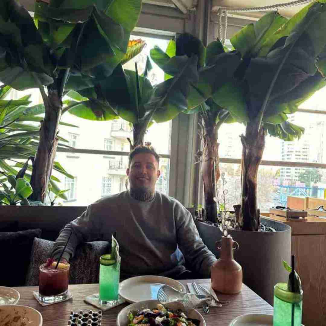 علی احمدیانی تو رحم داری بابایی او عاشق سلاخی