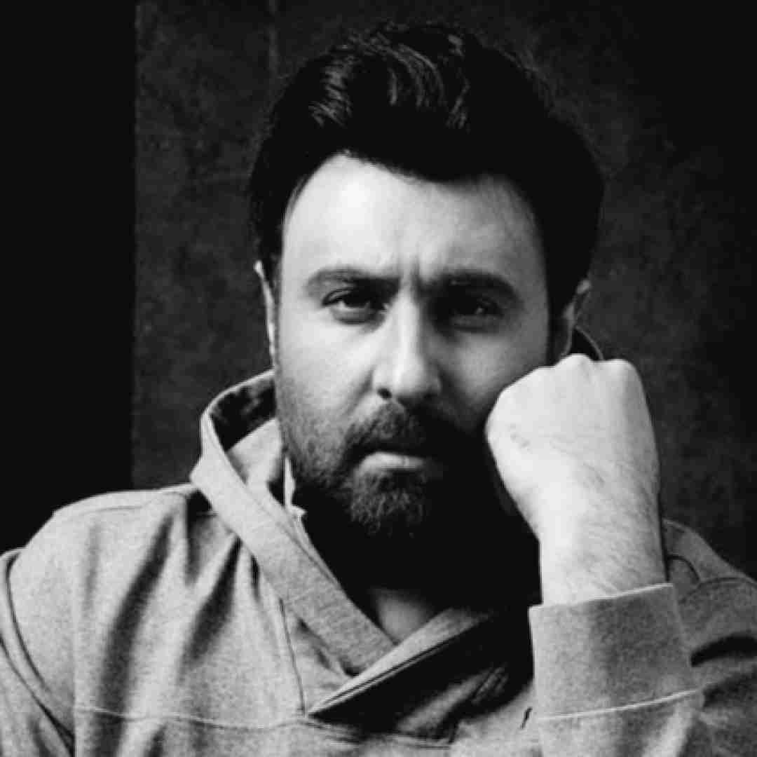 محمد علیزاده گوشی تو دستمه یه ریز