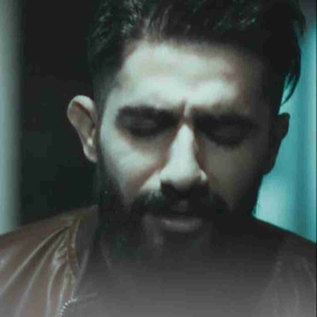 محمد امیری خیلی درد دارم اصلا حالم خوب نیست