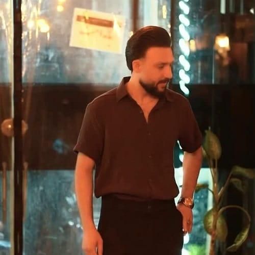 دانلود آهنگ مادر دلم گرفته خنده هاتو قربون از مصطفی ابراهیمی