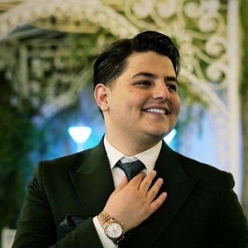 دانلود آهنگ هم سن و سالام همشان هستن دنبال عشق حال از اشکان فتحی