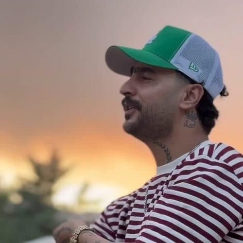 دانلود آهنگ آب هویج از وحید عباسی