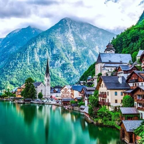 دانلود آهنگ چقدر عوض شدی چقدر دنبال توجهی عکسای توی گوشیم