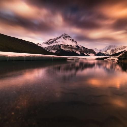 ای مهر ای صبحگاه ساعت هفت میرم به مدرسه