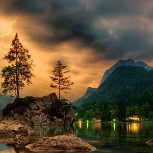 دانلود آهنگ مخم فضاعه کل کره دور میزنم هر چی بد باشه خود اوردوز