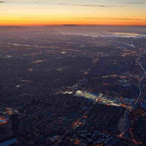 دانلود آهنگ نمیخوام بگم من از تو بهترم منم بدم ولی بدم میاد ترحم بخرم