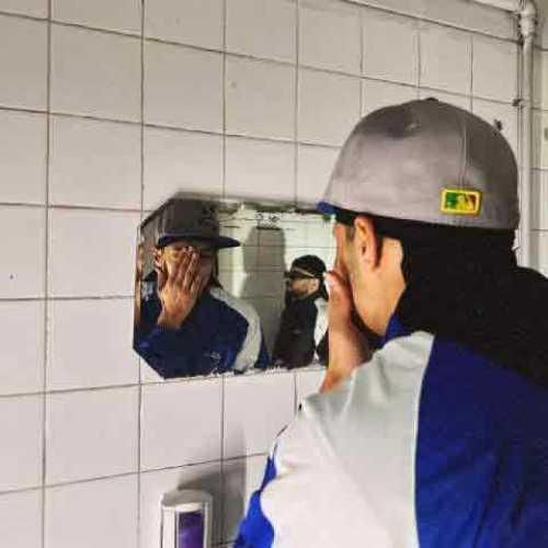 گوچی فلیم نجاتم بده