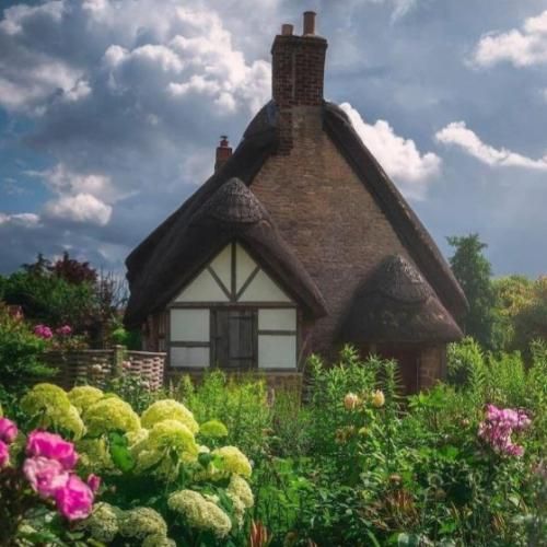 دانلود آهنگ مونده هنوز بهت بگیم استاندارد ترکام میده