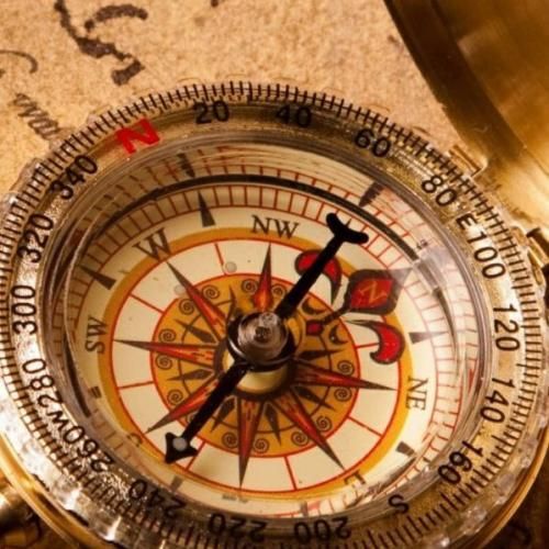 چون دوست داره تابستون باشه اون ایتالی