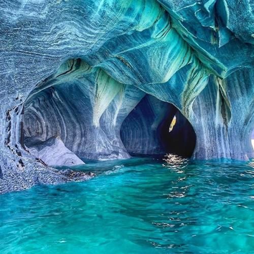 دانلود آهنگ ﺑﺎﻳﺪ ﺣﻘﻤﻮ ﭘﺲ ﺑﮕﻴﺮوم ﺑﺮوم ﻫﻨﻮز ﺗﻴﻜﻪ ﻫﺎم ﻣﻮﻧﺪه ﺗﻮ ﭼﻨﮕﺸﻮن