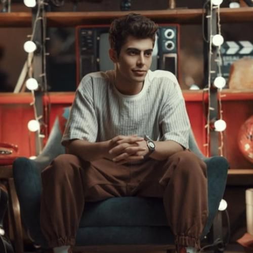 دانلود آهنگ خواب به چشمام نمیاد دل من گریه میخواد از علیها