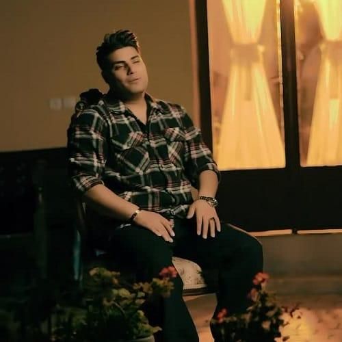 دانلود آهنگ ذهنمان آشفتس حیران و سرگردانیم از امین فالجی